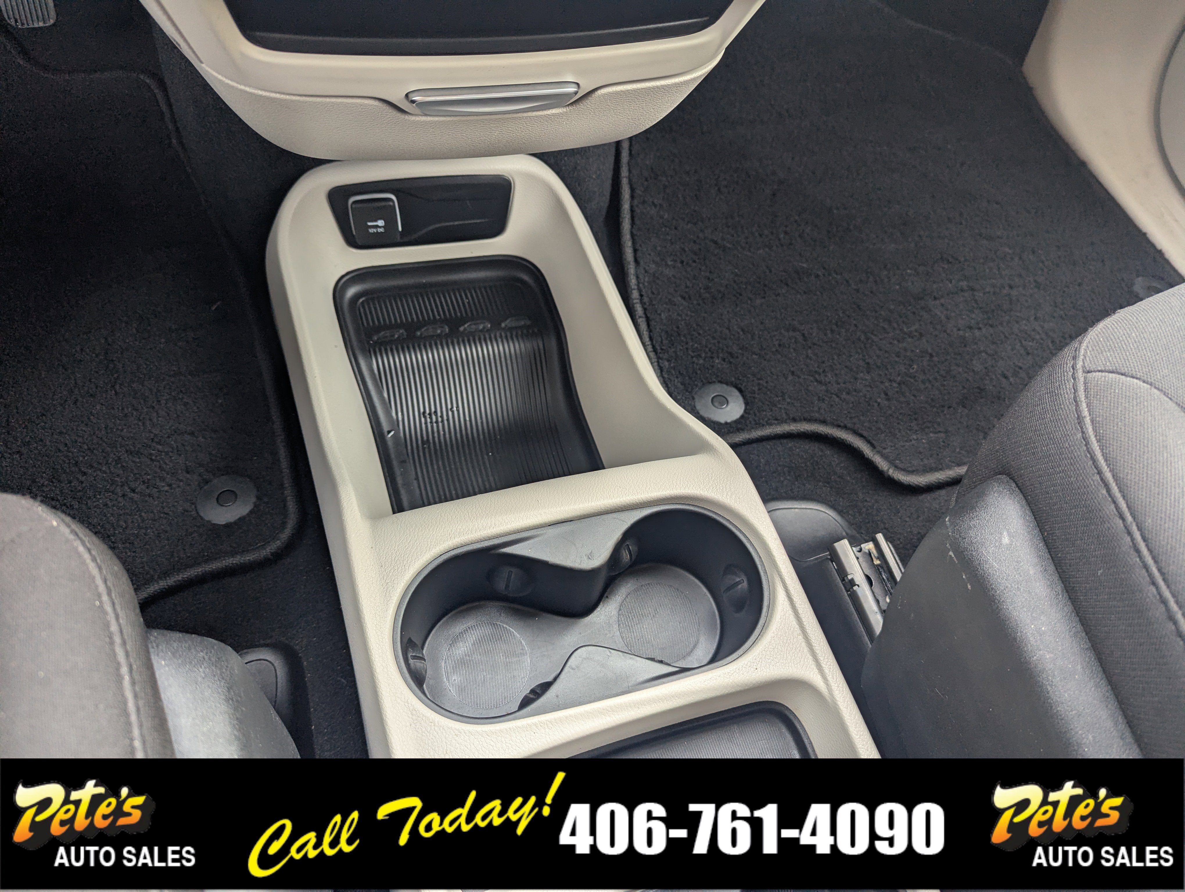 2021 Chrysler Voyager LX