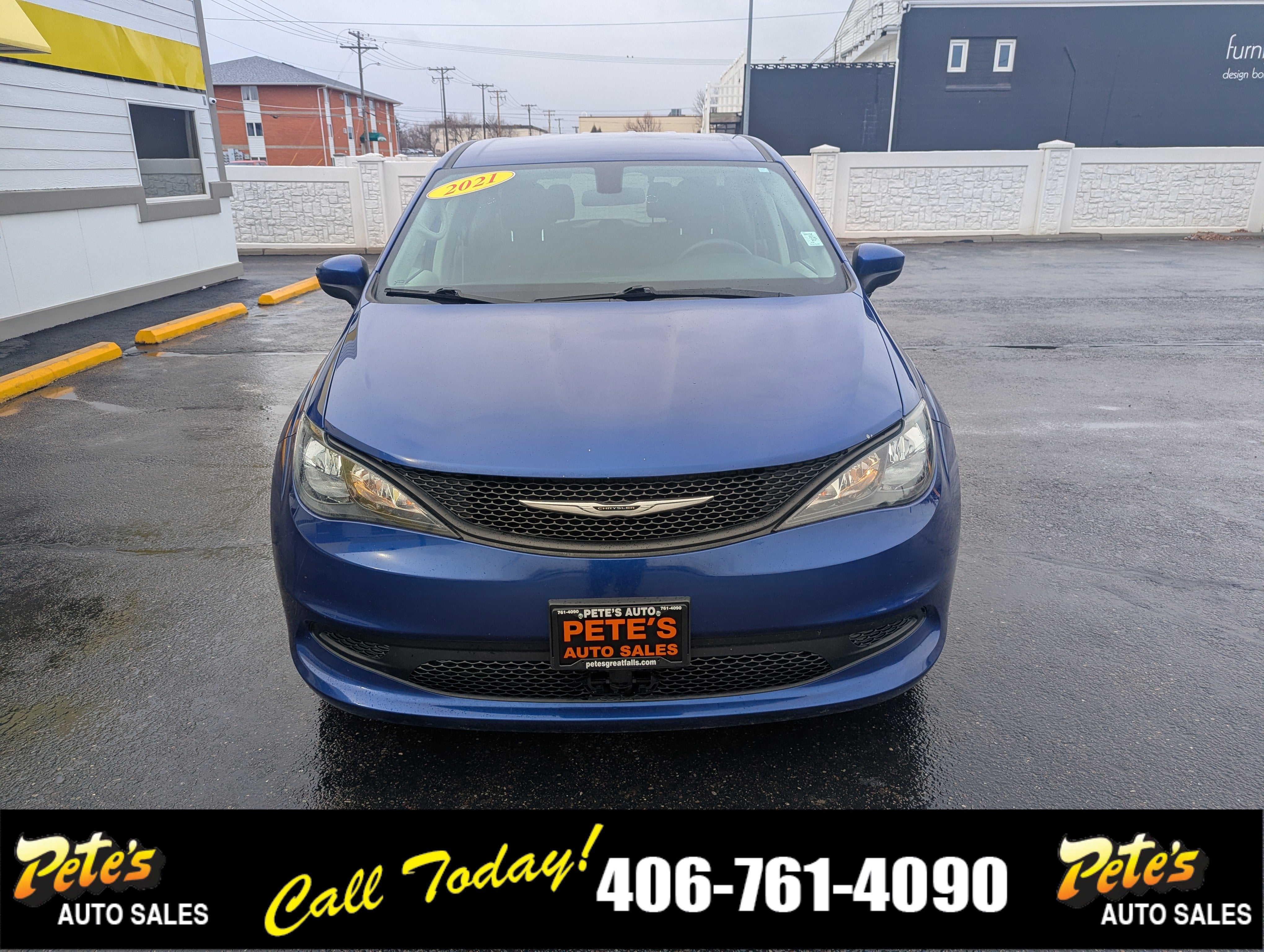 2021 Chrysler Voyager LX