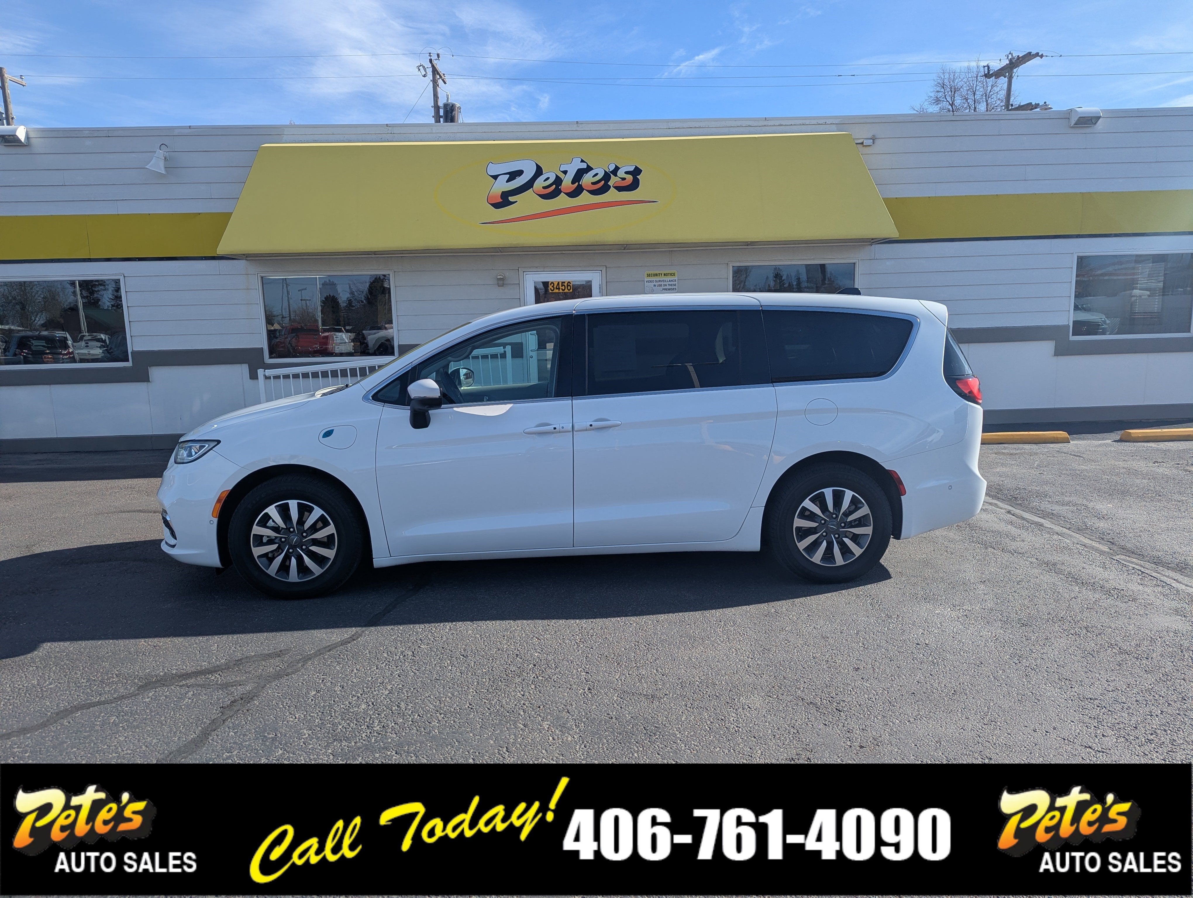 2023 Chrysler Pacifica Hybrid Touring L