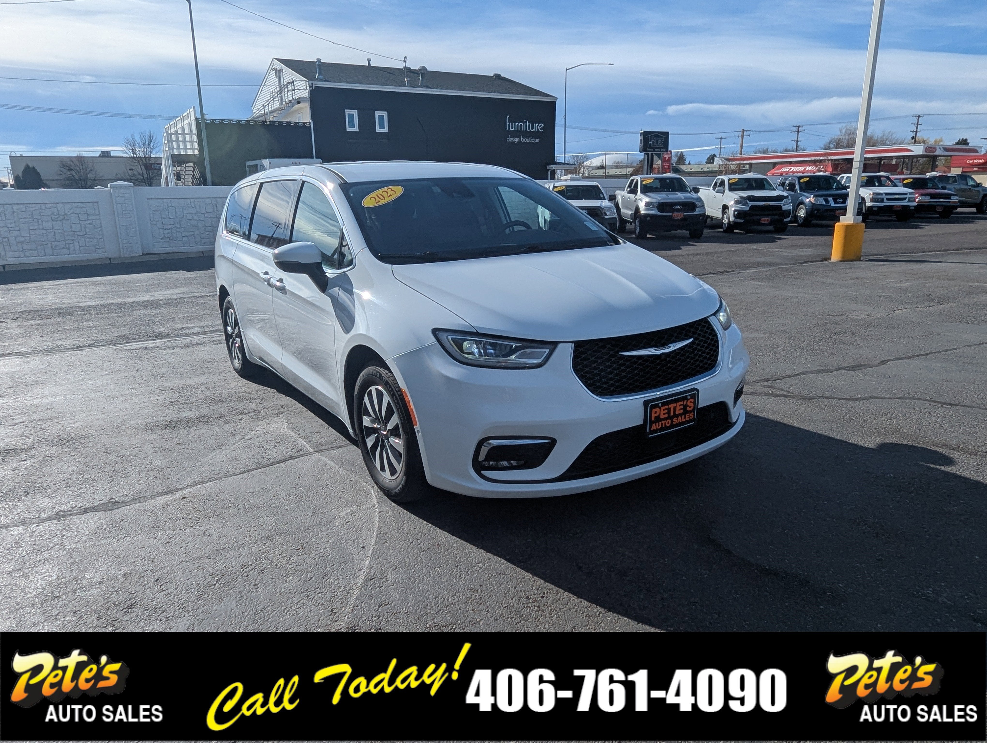 2023 Chrysler Pacifica Hybrid Touring L