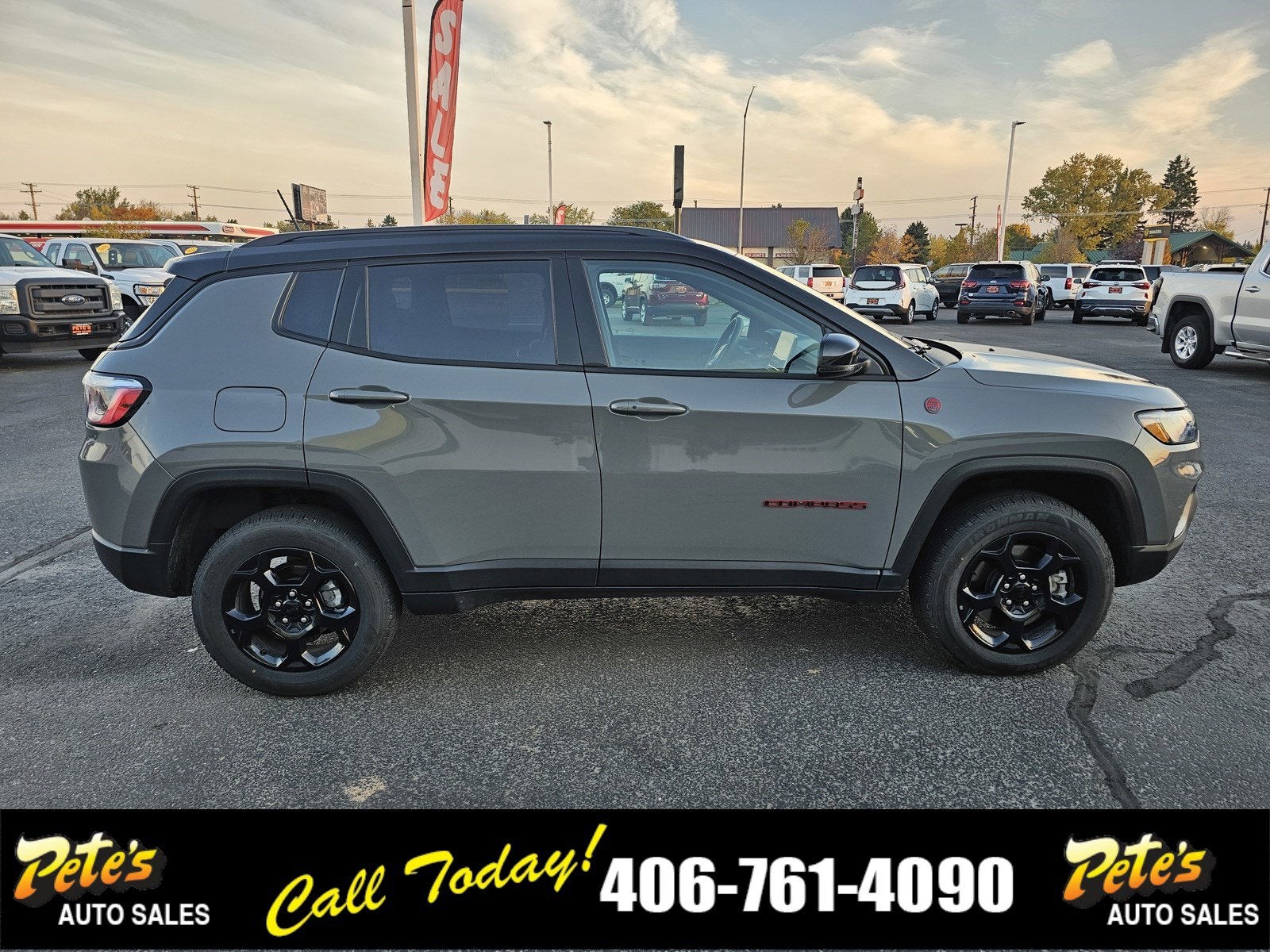 2023 Jeep Compass Trailhawk