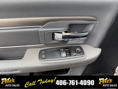 2016 RAM 3500 4WD Utility Box