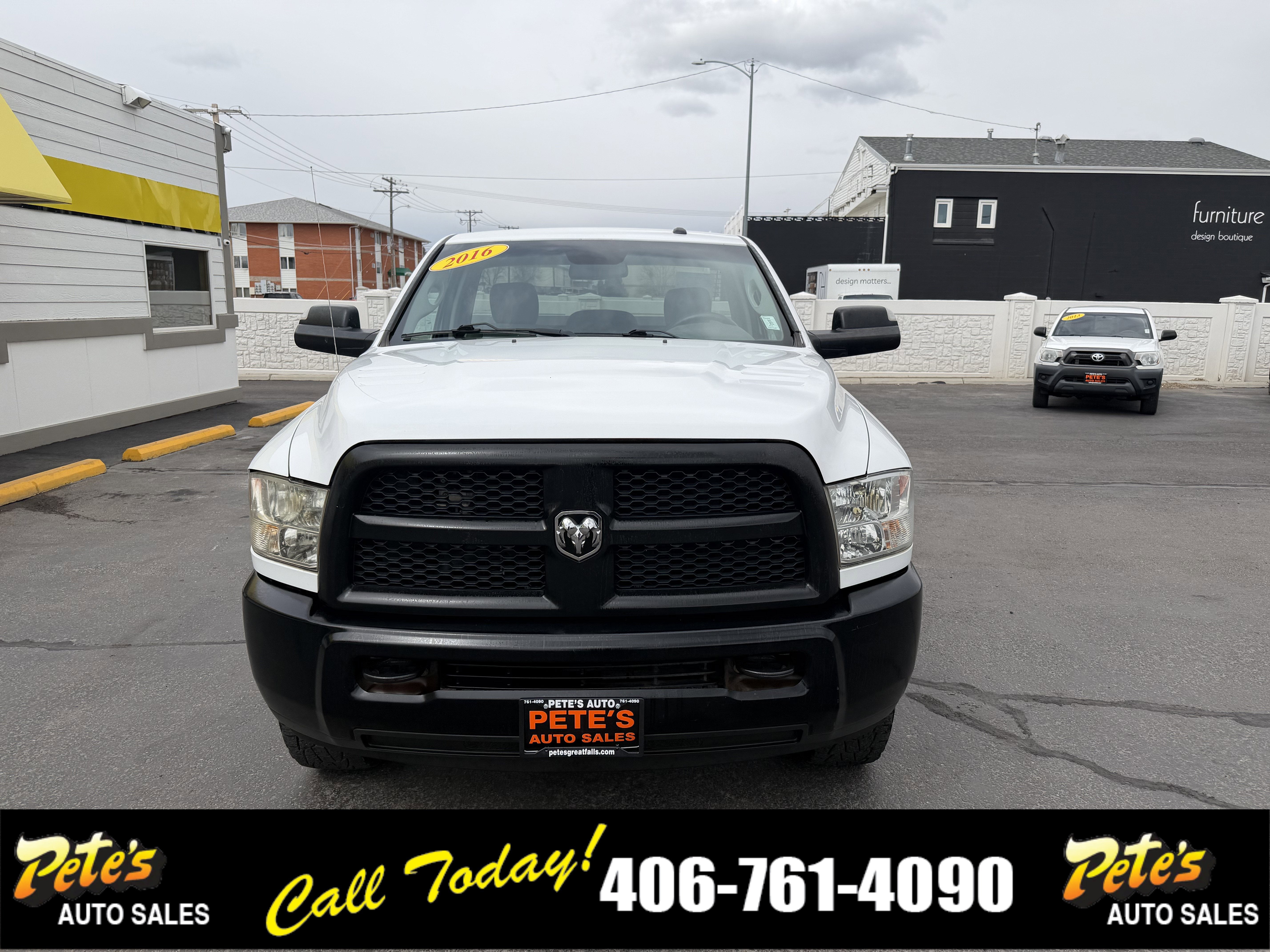 2016 RAM 3500 4WD Utility Box