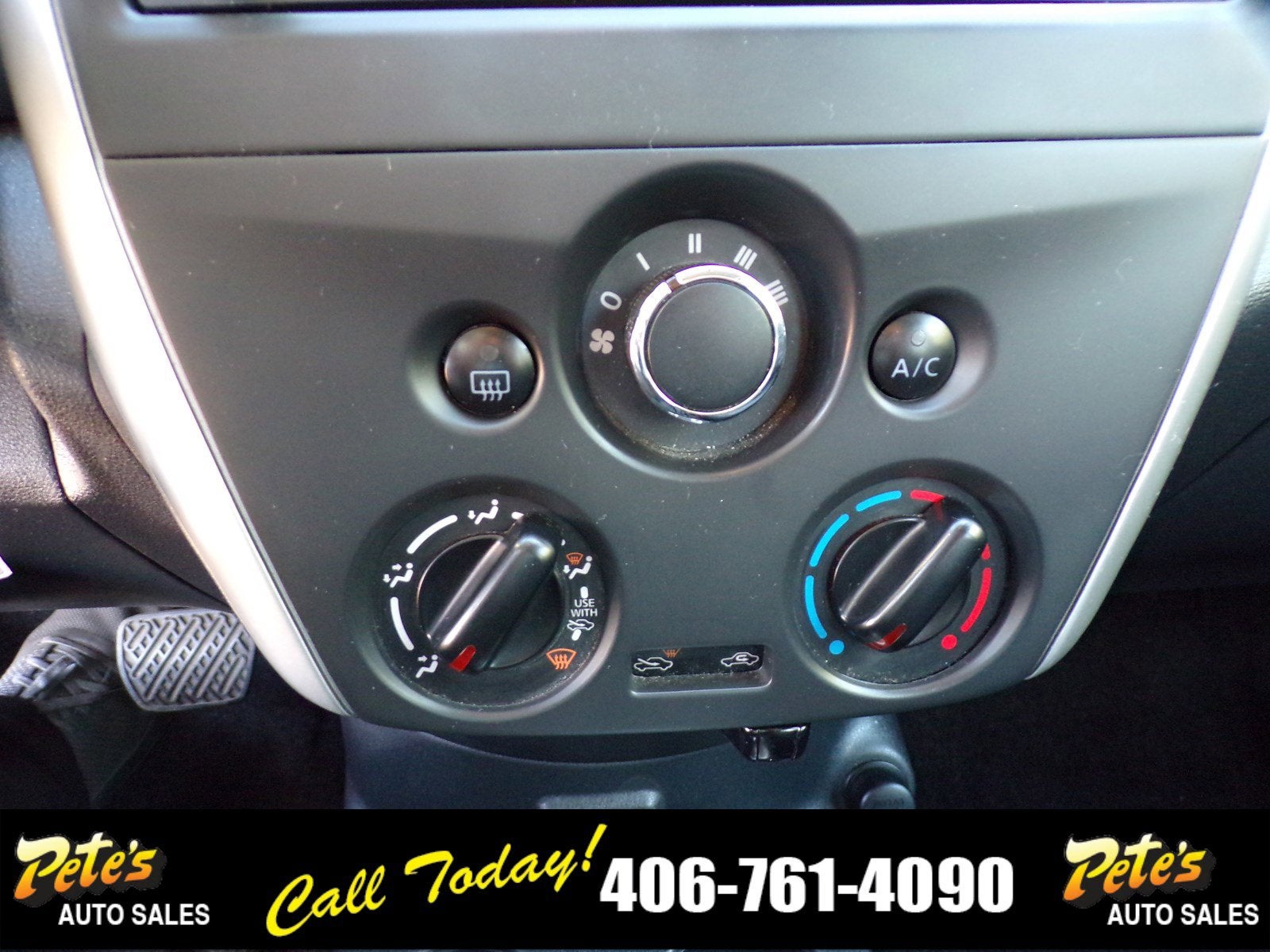 2019 Nissan Versa Sedan SV