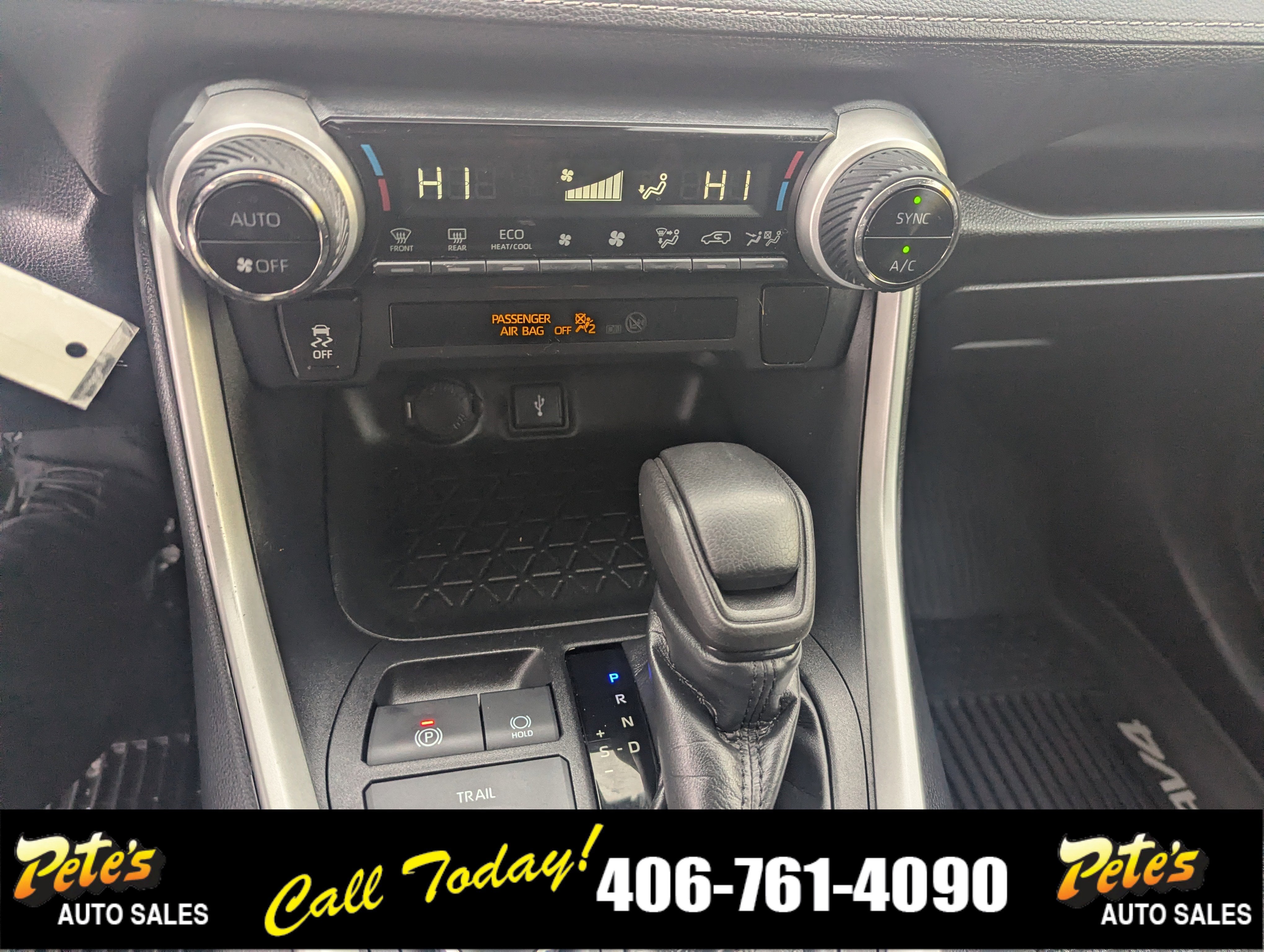 2020 Toyota RAV4 Hybrid LE