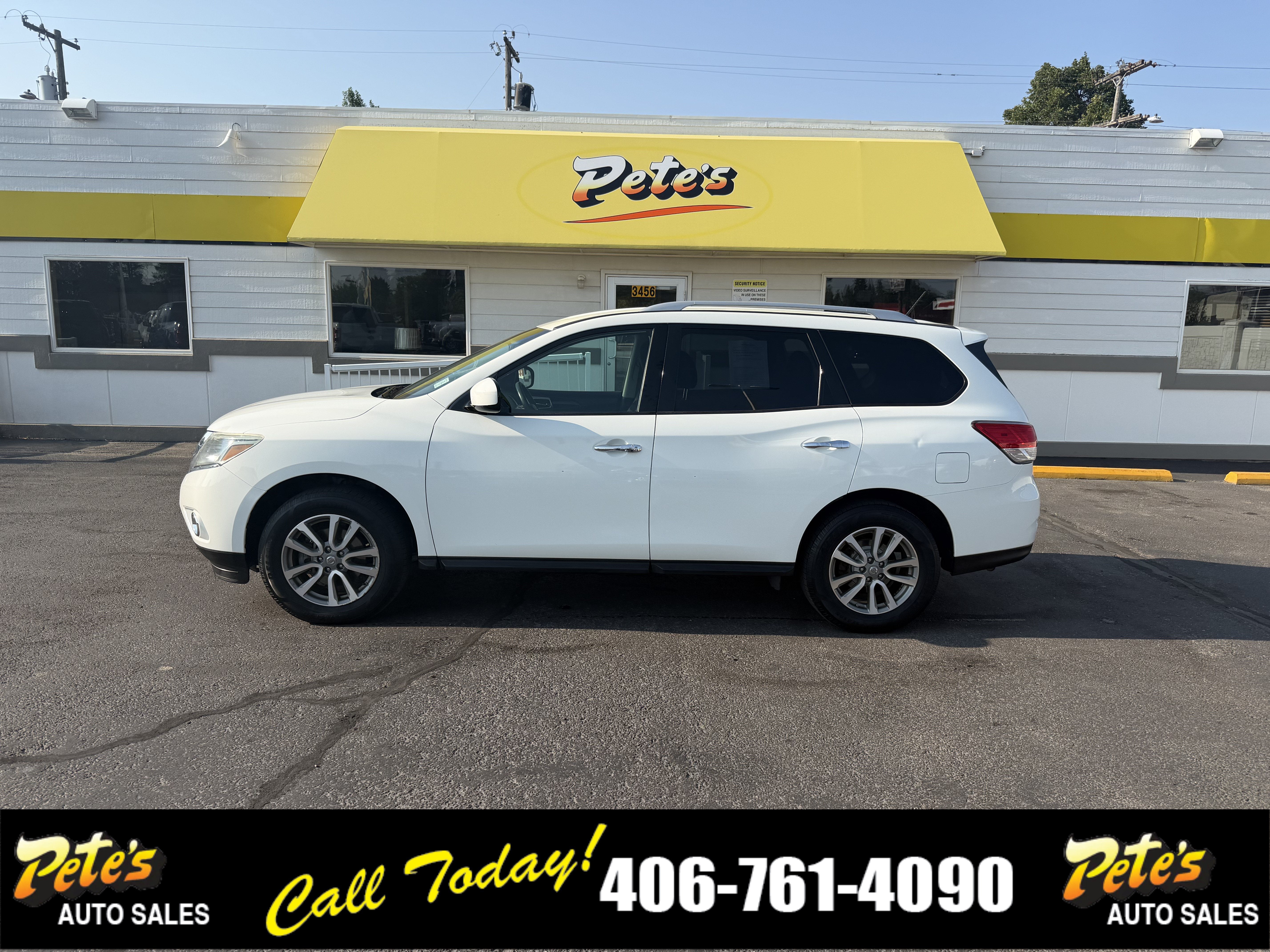 2016 Nissan Pathfinder SV