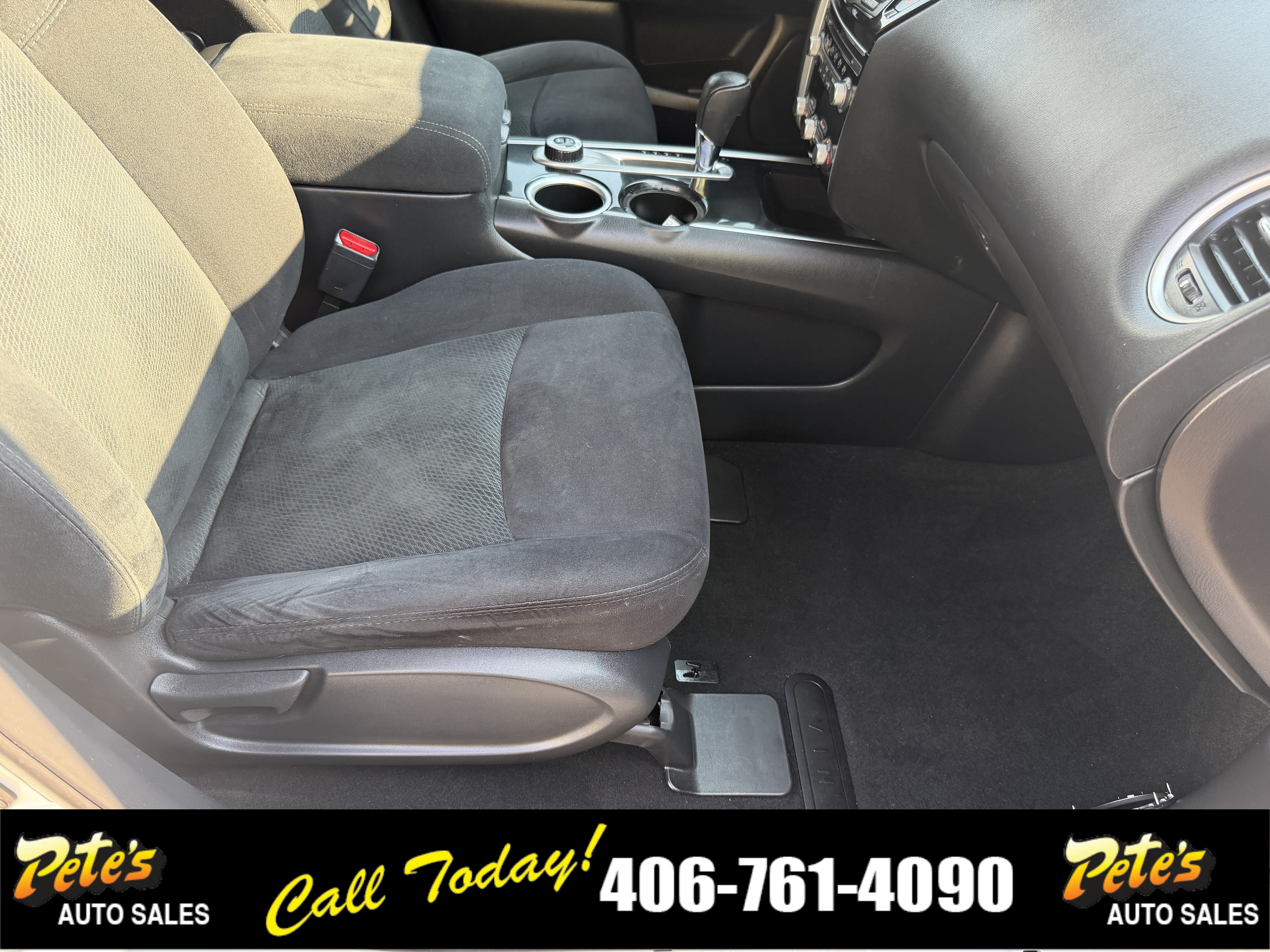 2016 Nissan Pathfinder SV
