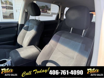 2016 Nissan Pathfinder SV