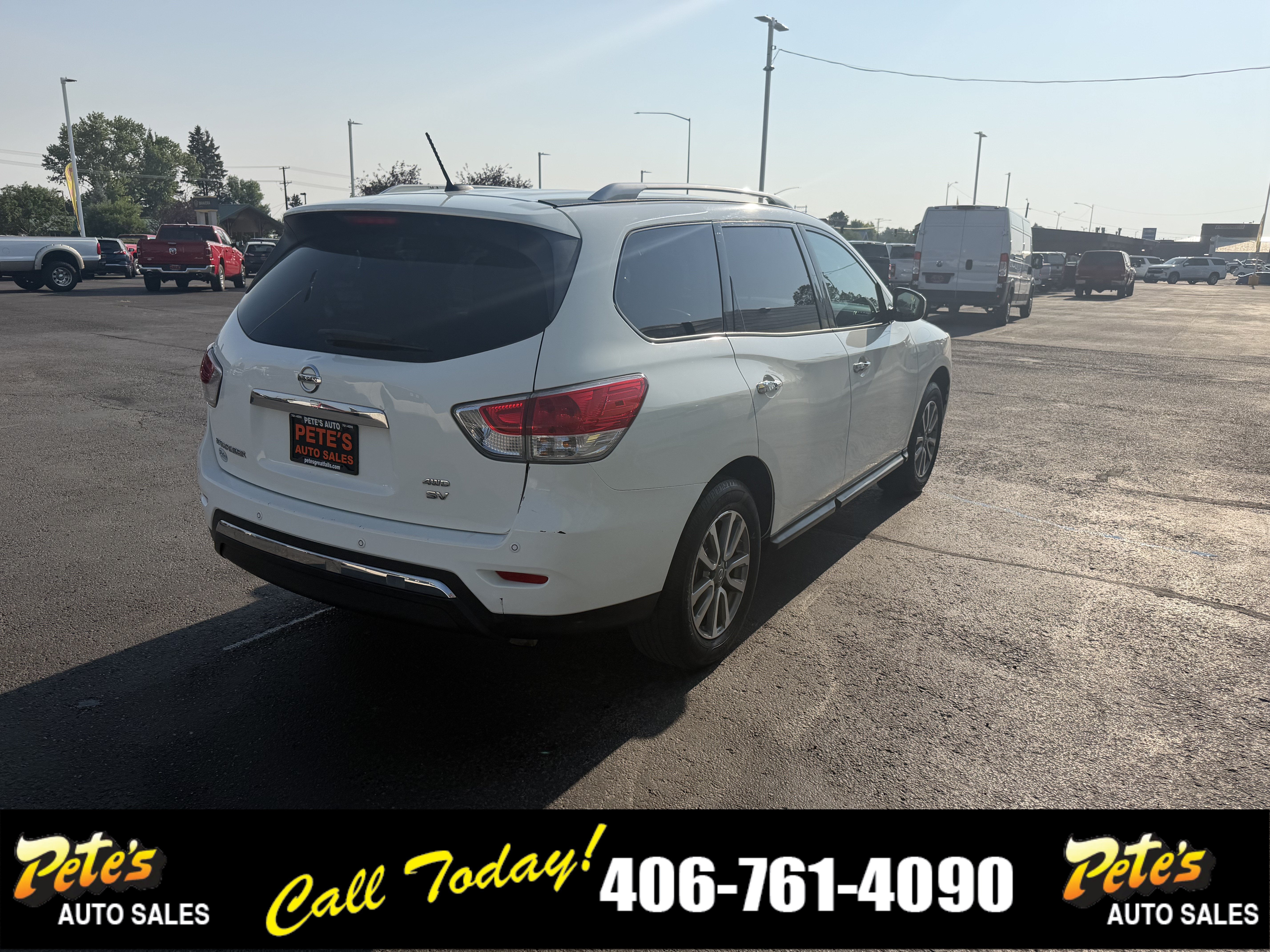 2016 Nissan Pathfinder SV