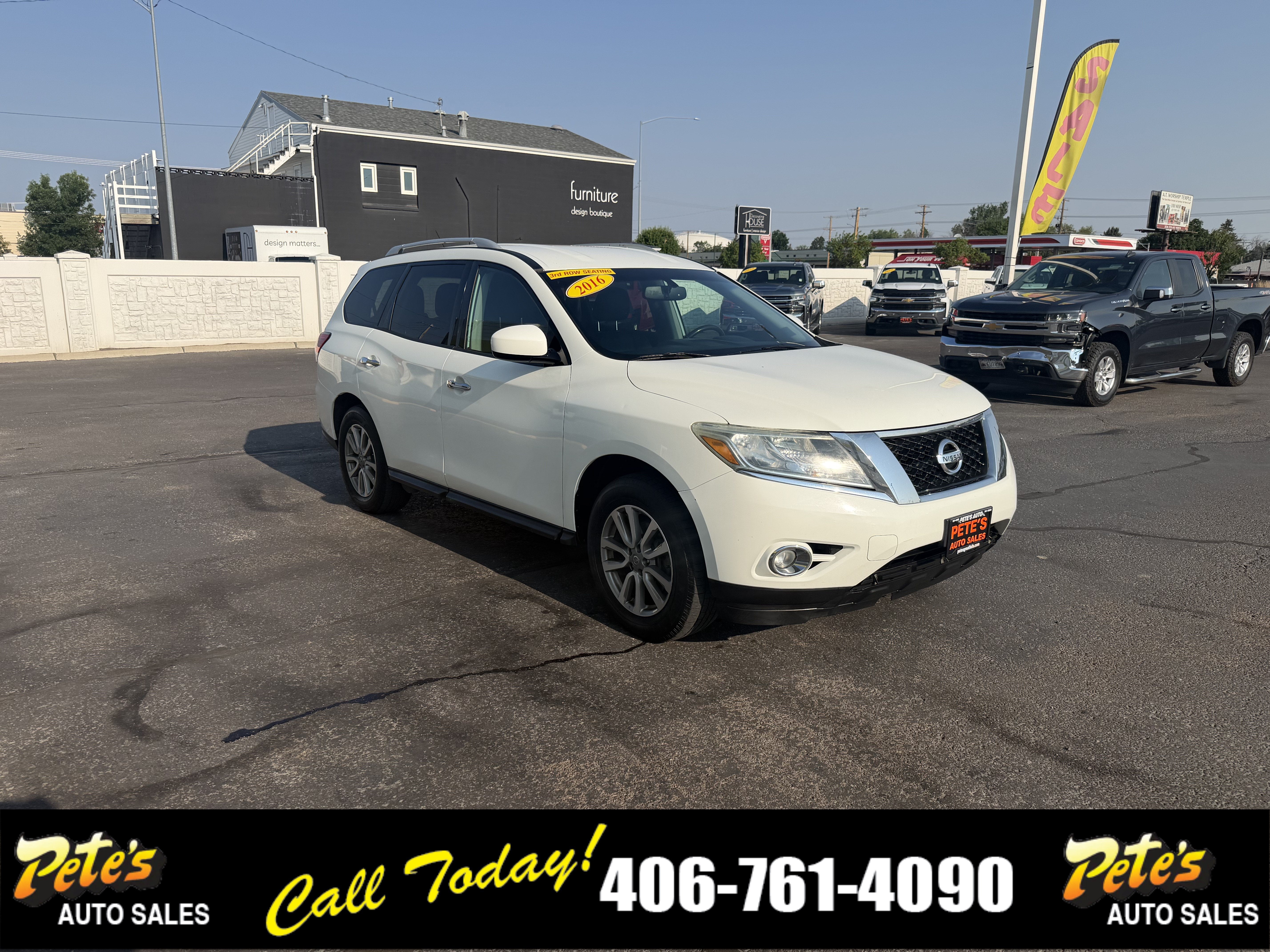 2016 Nissan Pathfinder SV