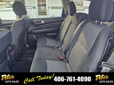 2018 Nissan Pathfinder SV