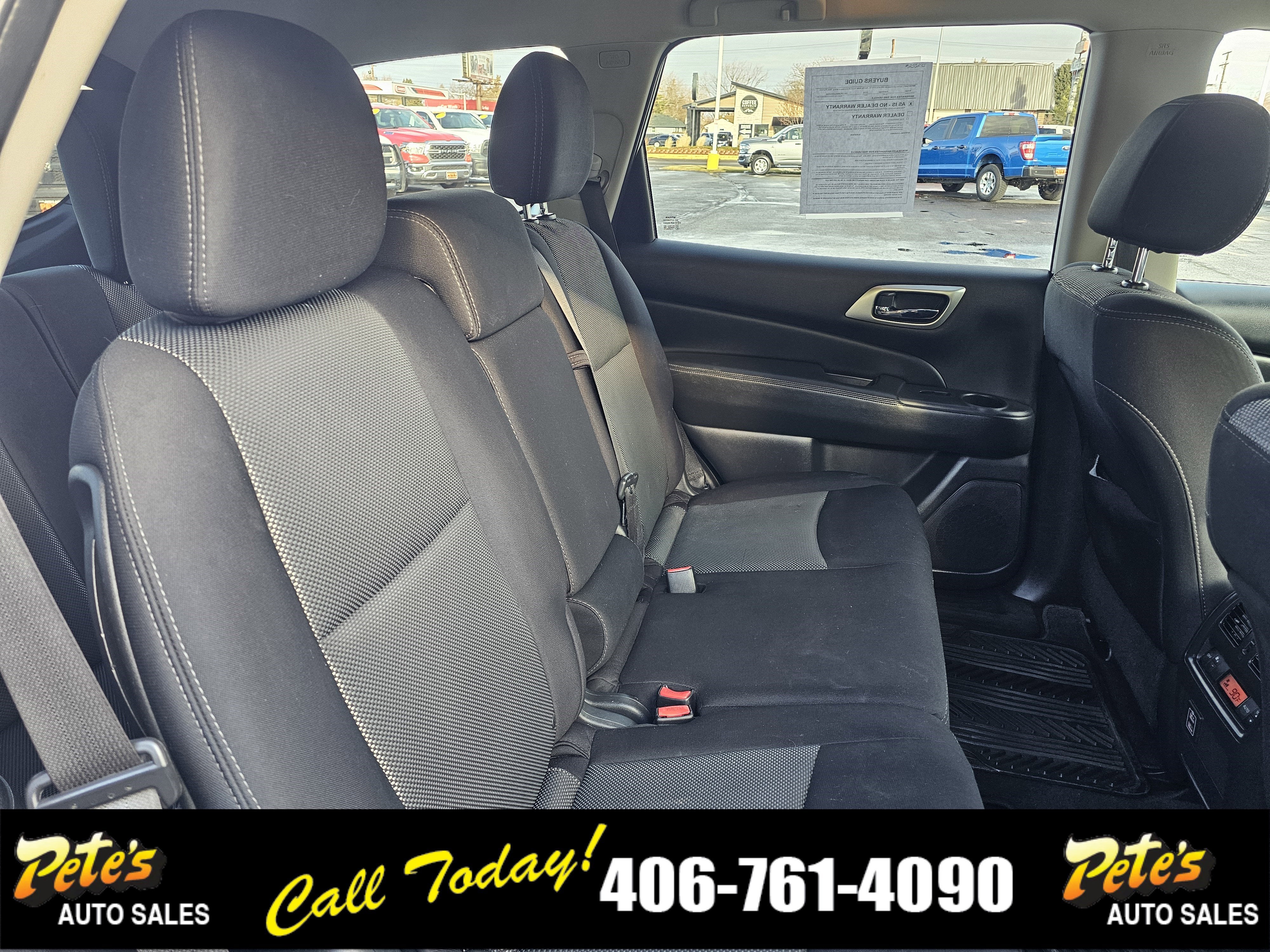 2018 Nissan Pathfinder SV