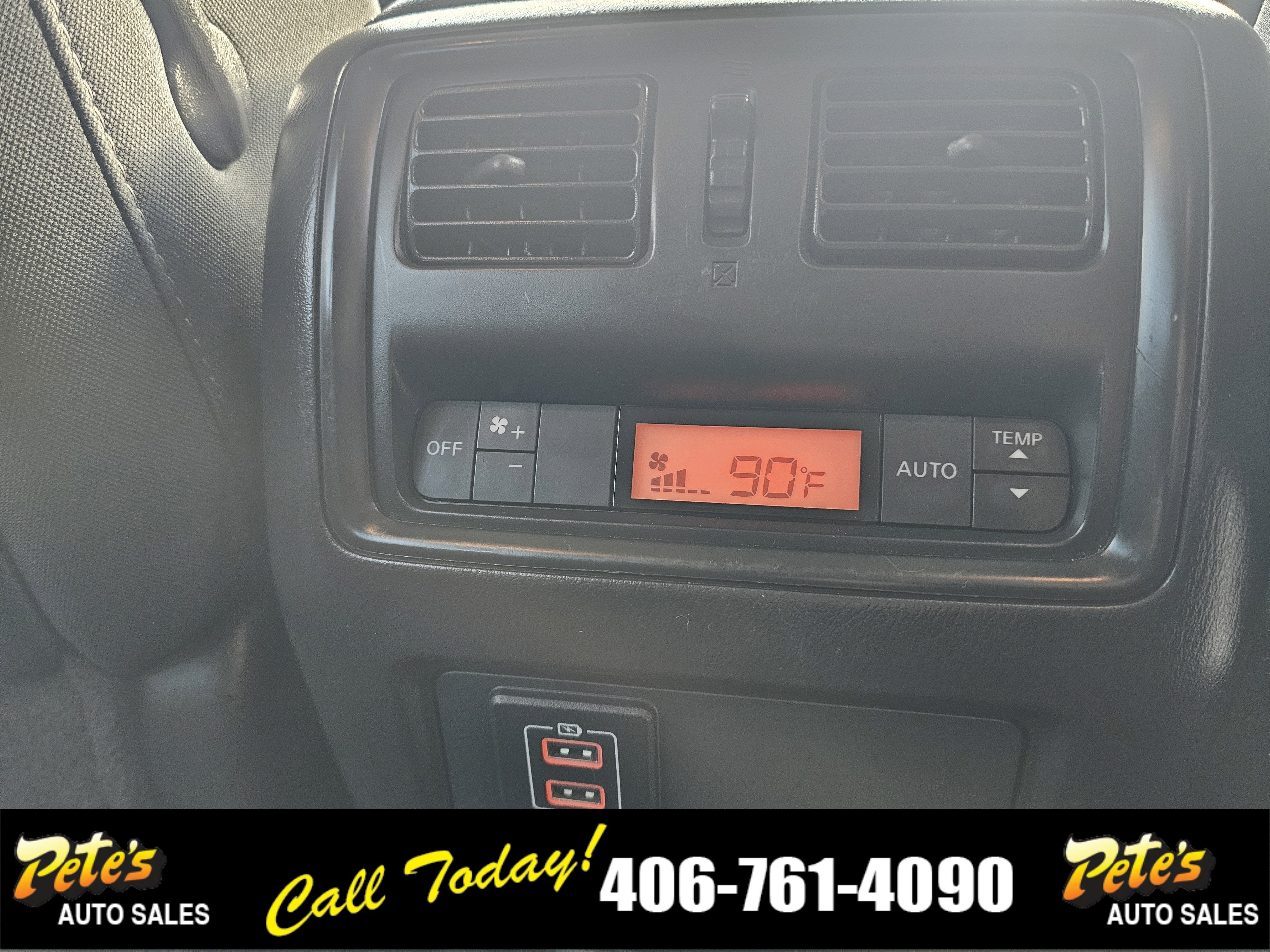 2018 Nissan Pathfinder SV