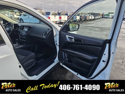 2018 Nissan Pathfinder SV