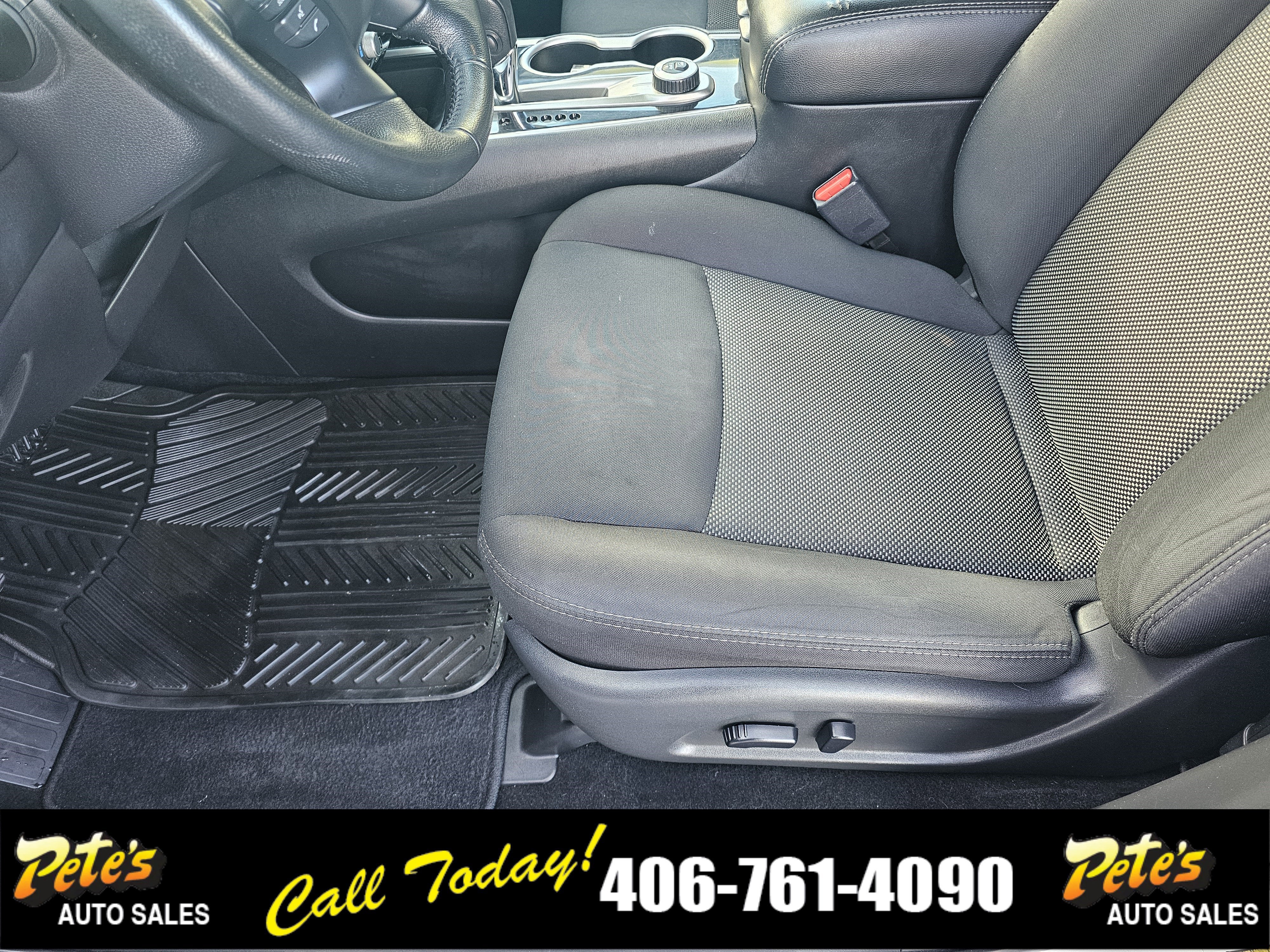 2018 Nissan Pathfinder SV