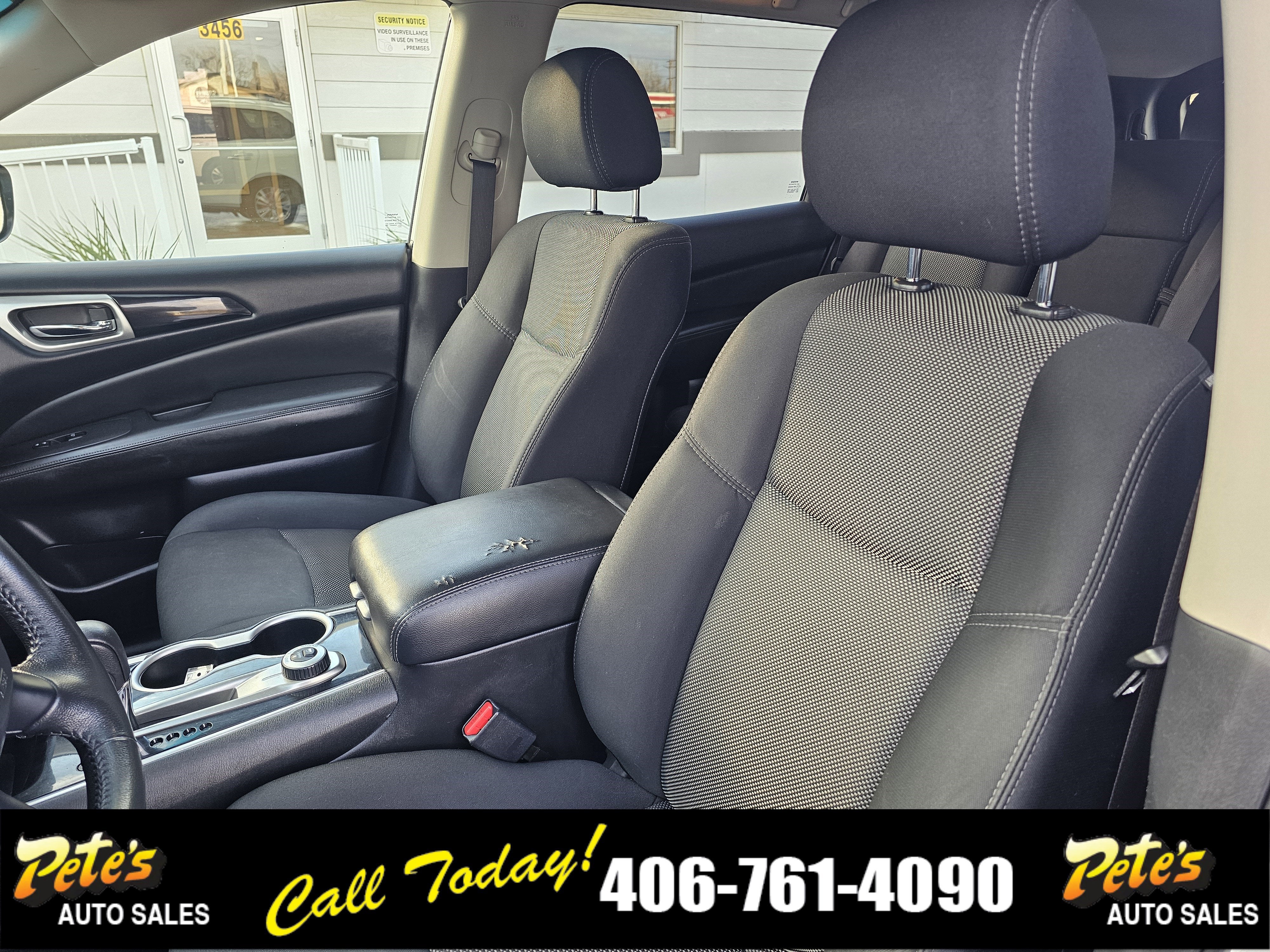 2018 Nissan Pathfinder SV