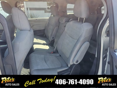 2023 Toyota Sienna LE