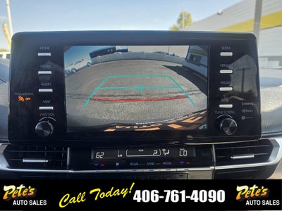 2023 Toyota Sienna LE