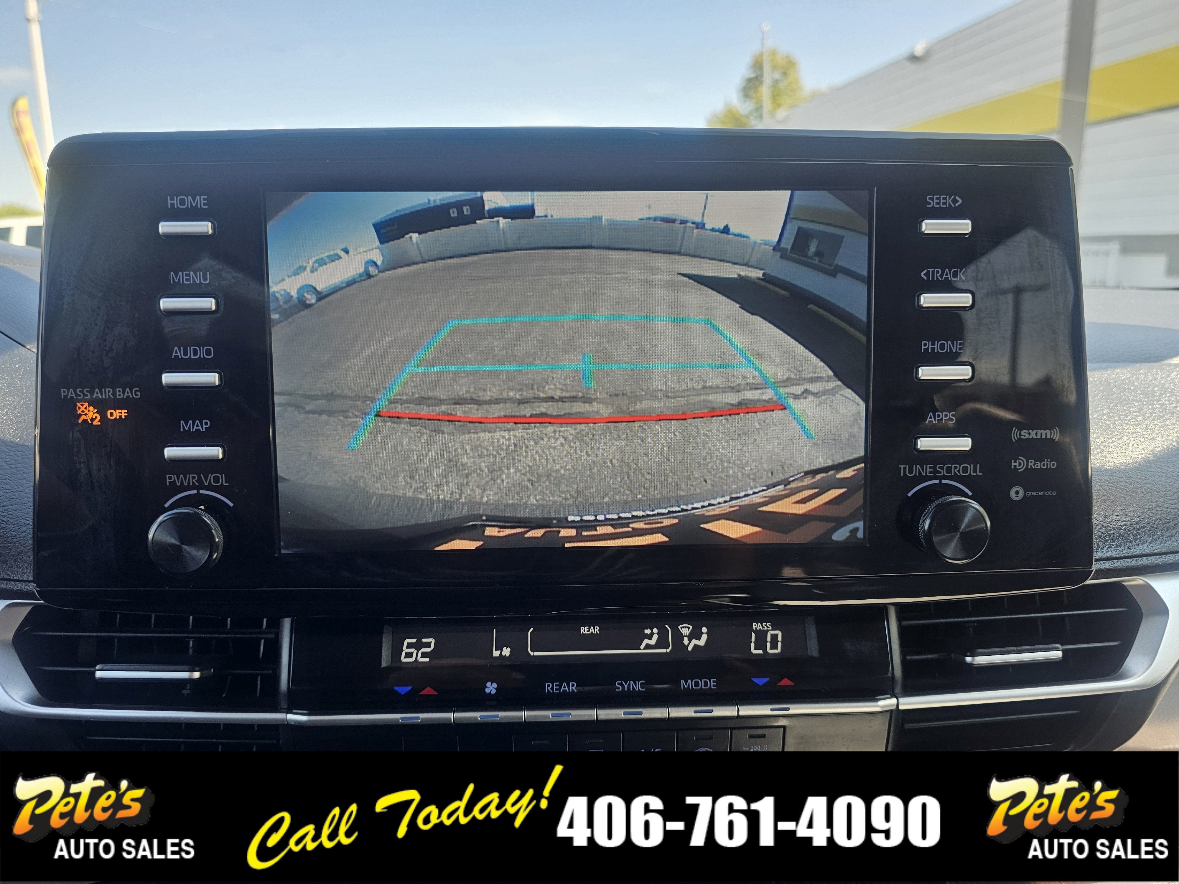 2023 Toyota Sienna LE