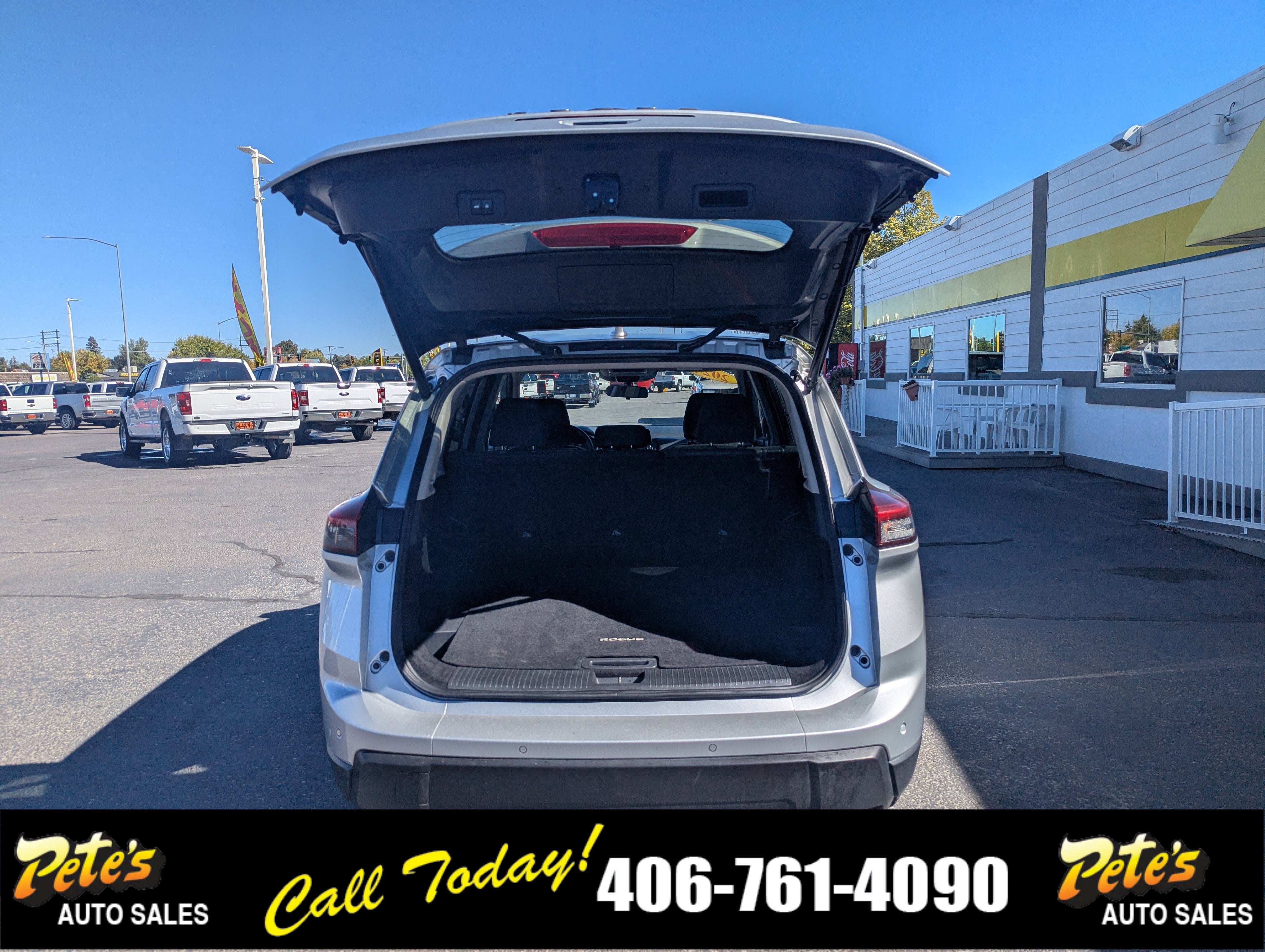 2024 Nissan Rogue SV