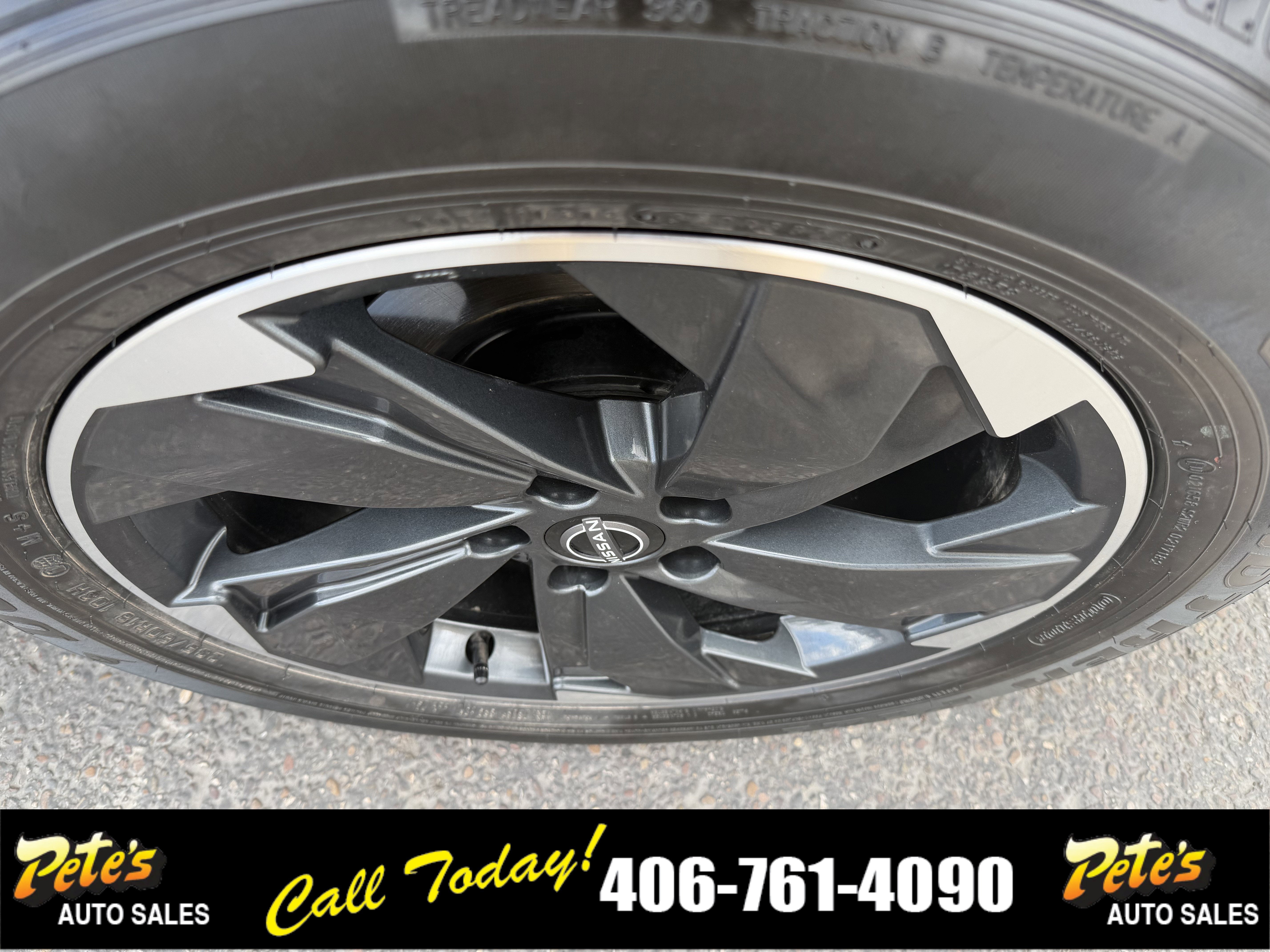 2025 Nissan Rogue SV