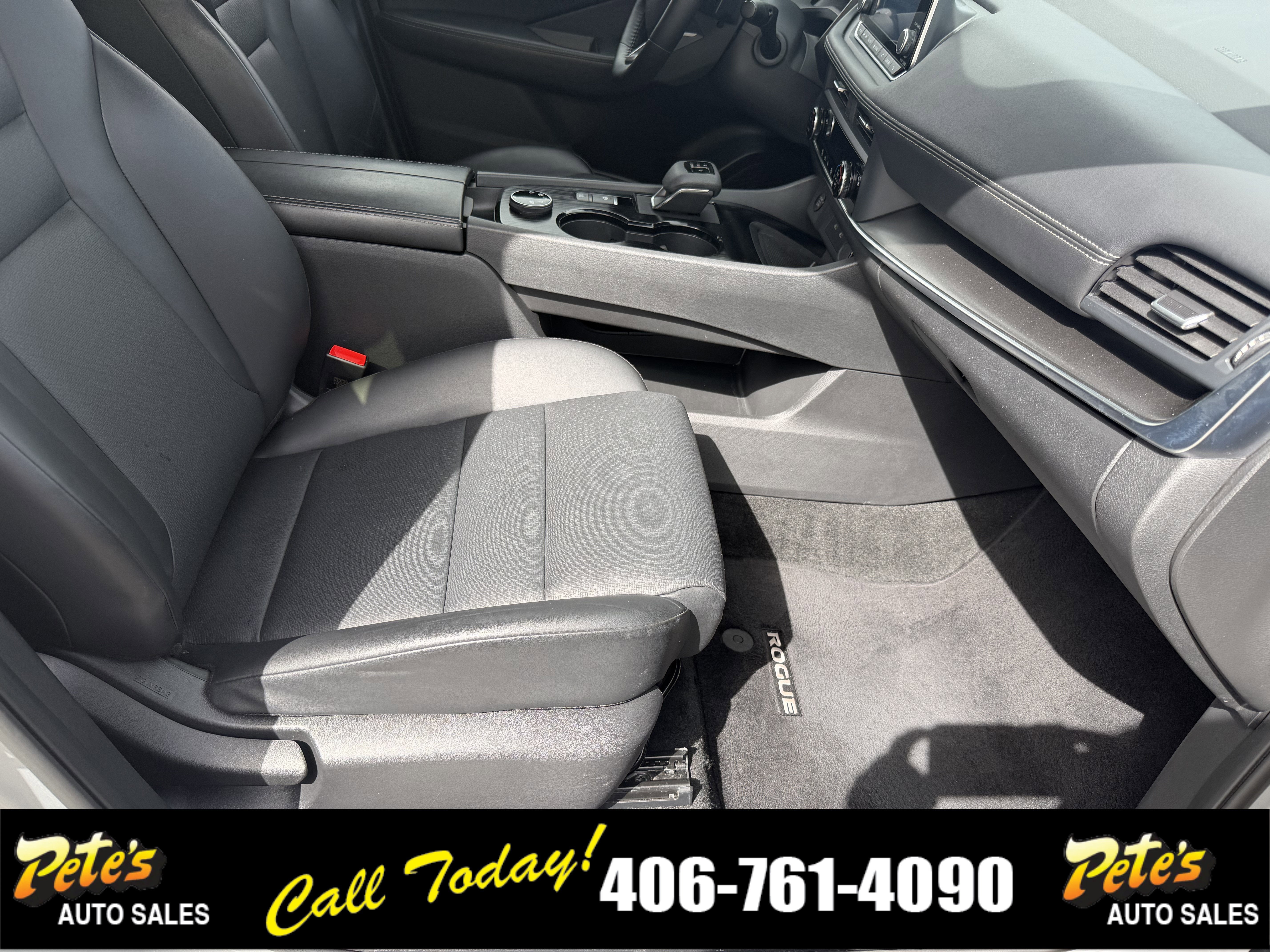 2025 Nissan Rogue SV