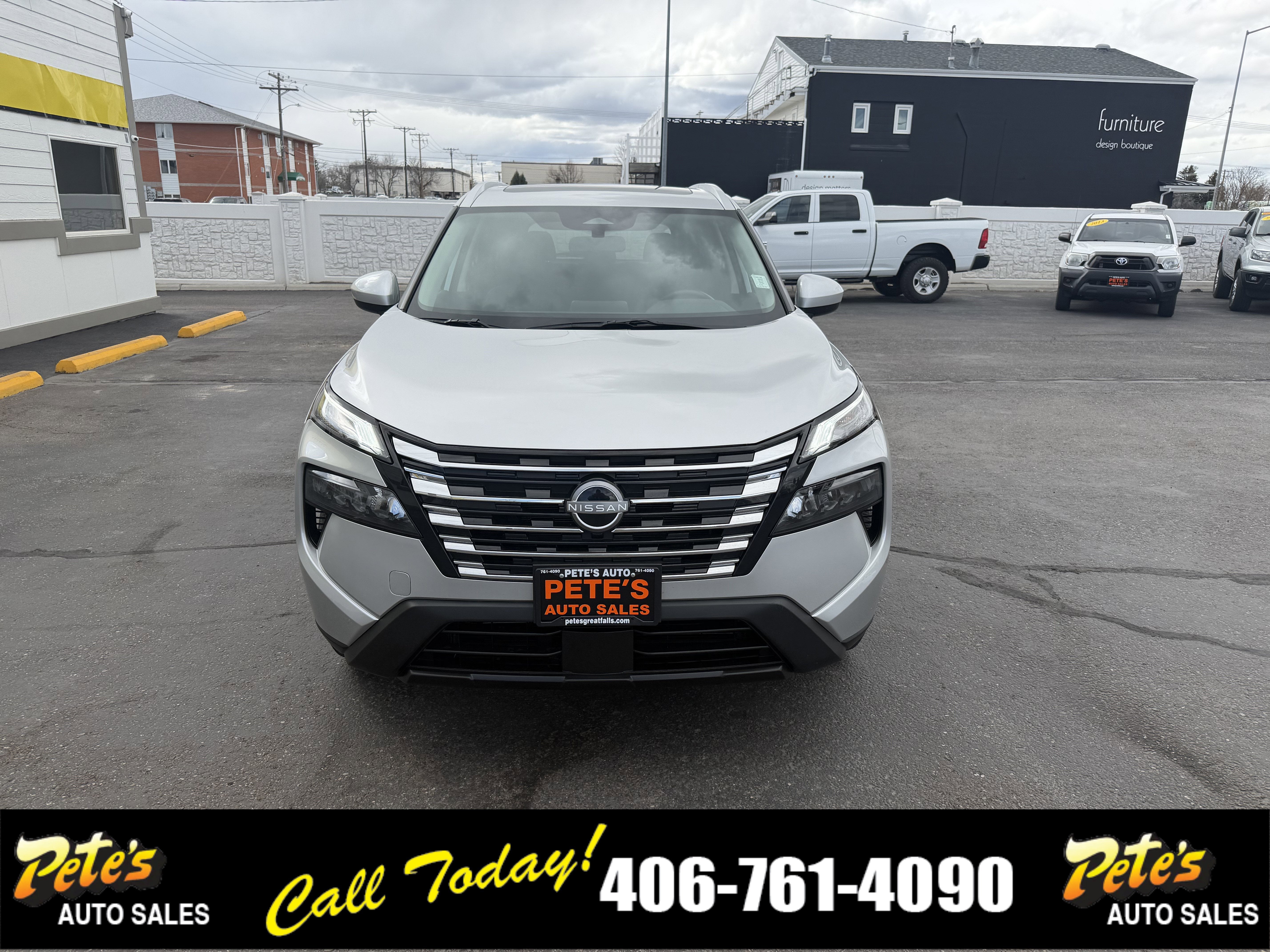 2025 Nissan Rogue SV