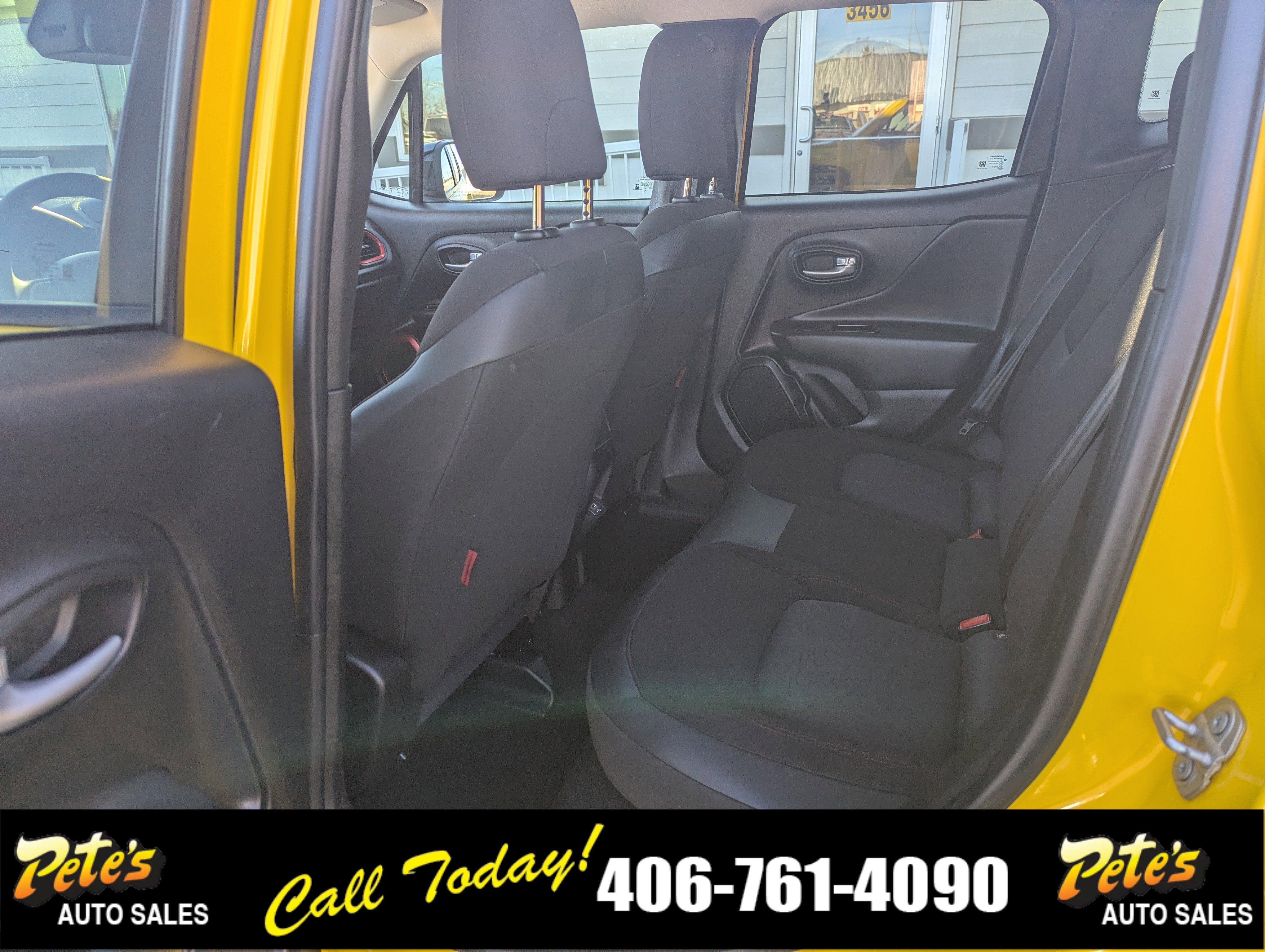 2023 Jeep Renegade Trailhawk