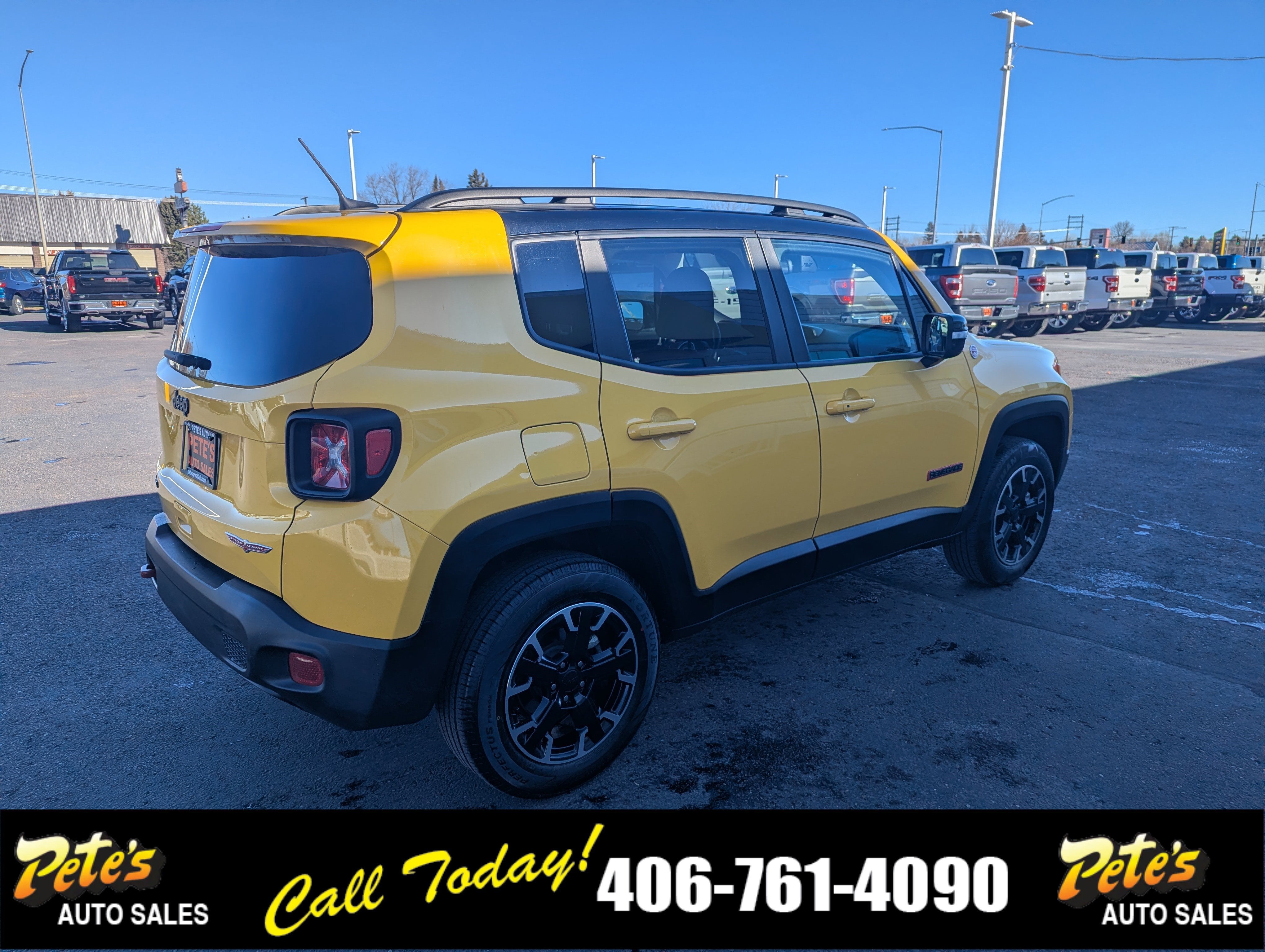 2023 Jeep Renegade Trailhawk
