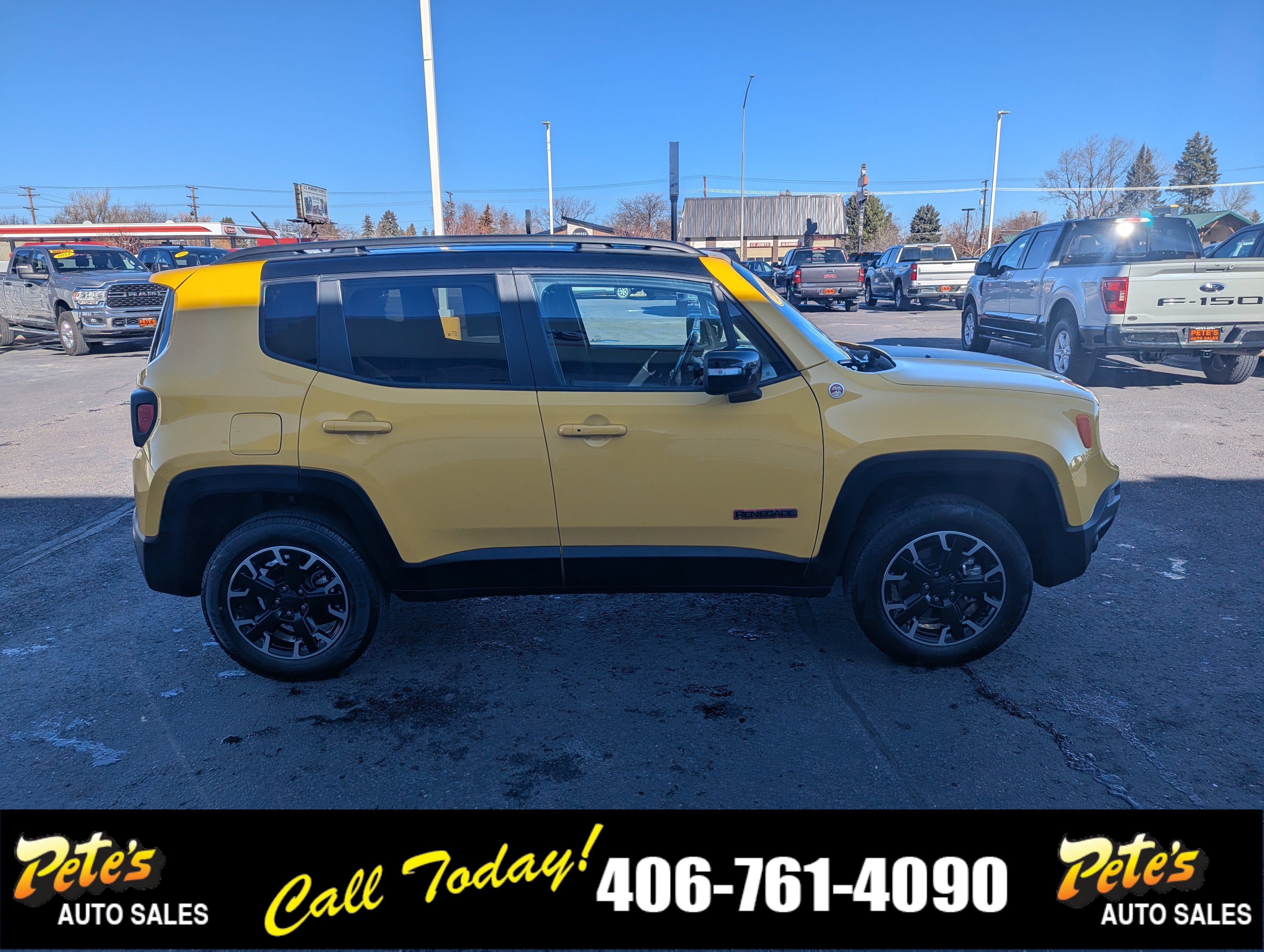 2023 Jeep Renegade Trailhawk